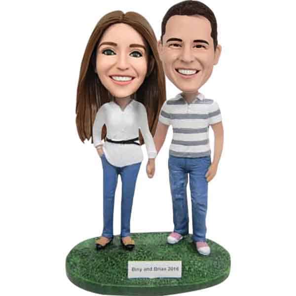 Couple bobbleheads custom in jeans