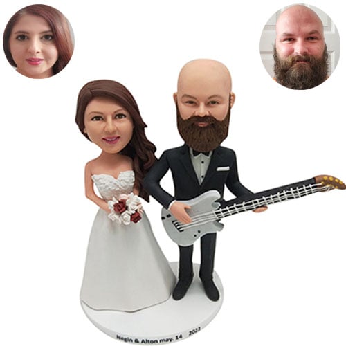 Custom 3D wedding bobblehead cake toppers play