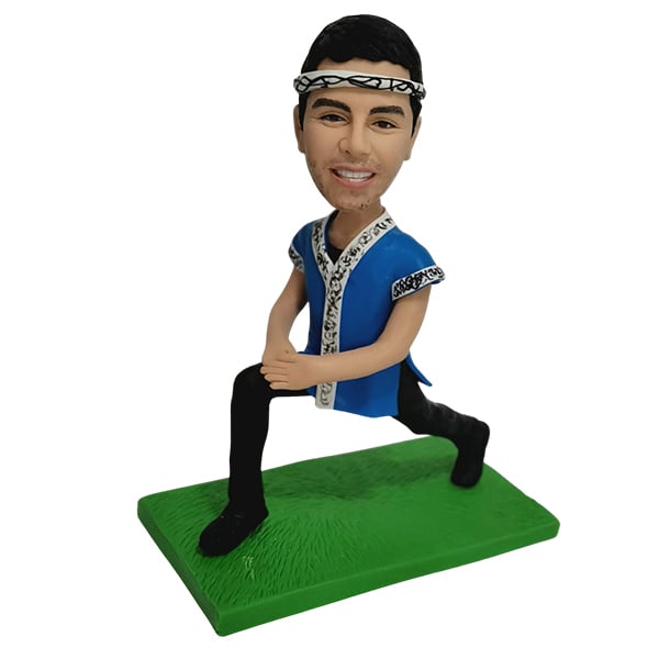 Squatting Bobblehead martial arts