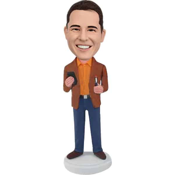 custom bobbleheads with cellphone and pen