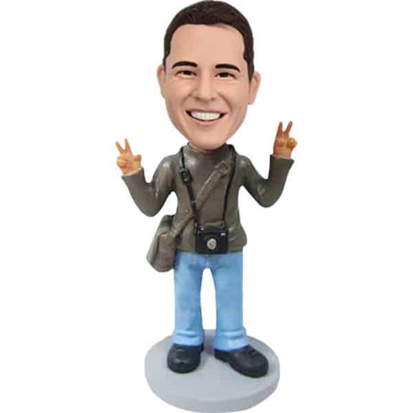 Create bobblehead for photographer, cameraman