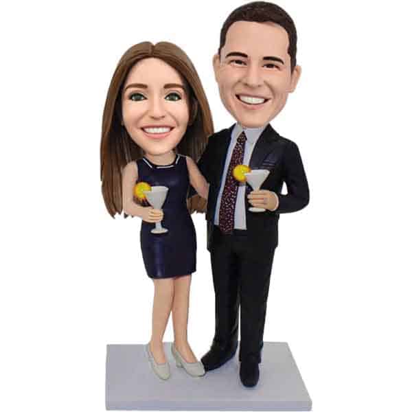 Custom couple bobbleheads with cocktail