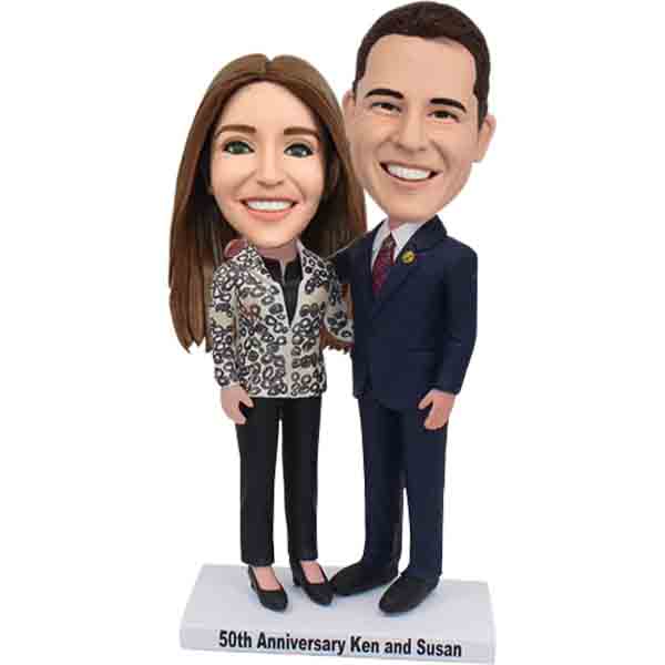 Custom bobbleheads couple in Leopard coat