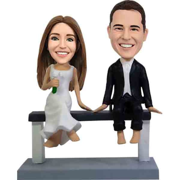 Sitting bride and groom bobbleheads Custom