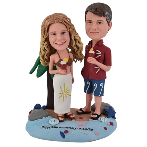 Custom wedding bobbleheads for Hawaiian beach theme