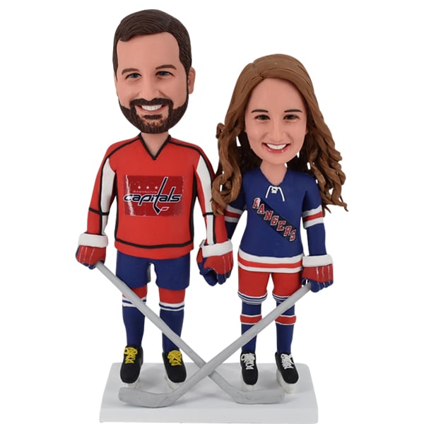 Custom hockey couple bobbleheads