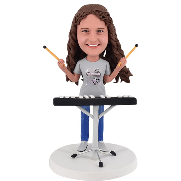 Custom Bobblehead playing xylophone