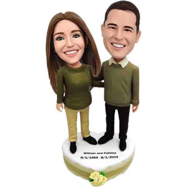 Custom couple bobbleheads for gold 50th anniversary