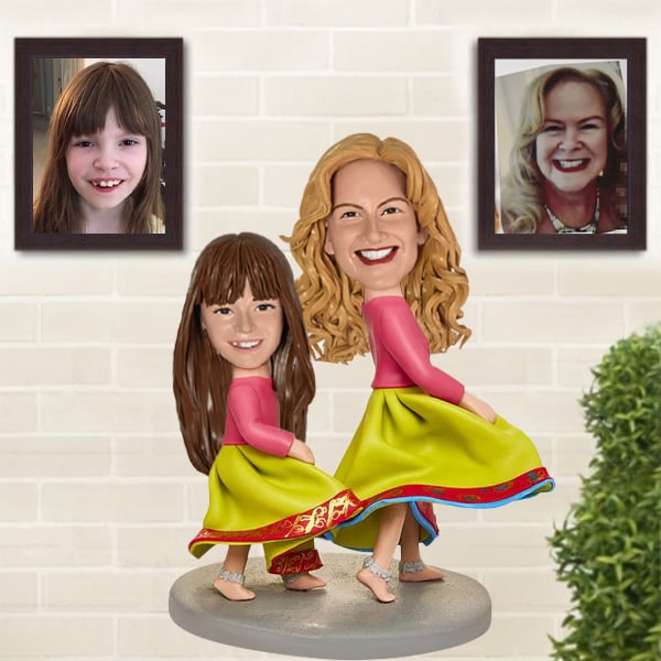 Dancing Mother and Daughter Bobble Head Dolls