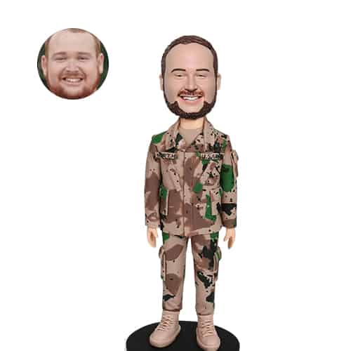 Custom bobbleheads in camouflage Paratroopers