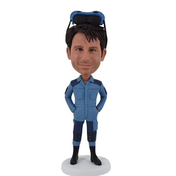 Bobblehead with goggles/jumpsuit